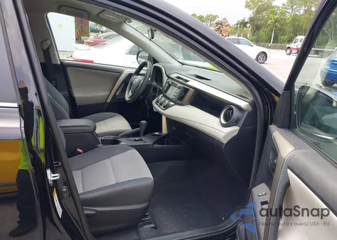 2015 Toyota Rav4 Le z USA, uszkodzony, nr VIN 2T3ZFREV6FW204479